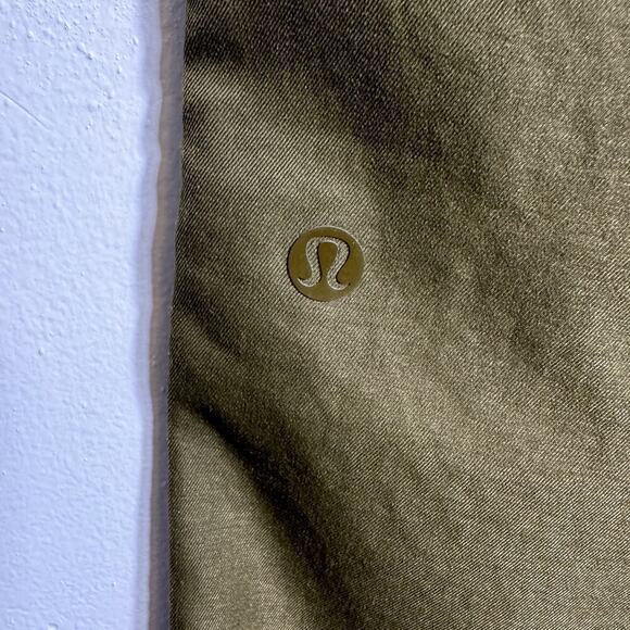 Lululemon City Trek Trouser - Picture 6 of 8